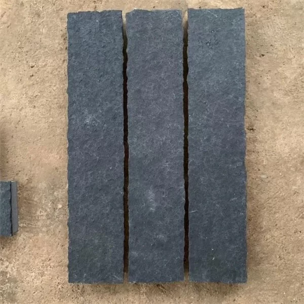 Black Granite Palisade For Garden Fence