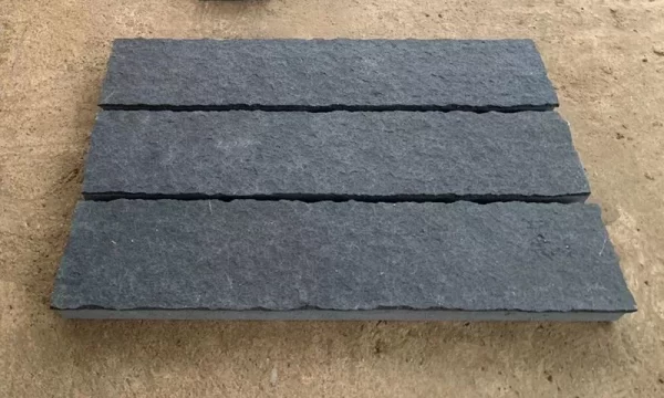 Black Granite Palisade For Garden Fence
