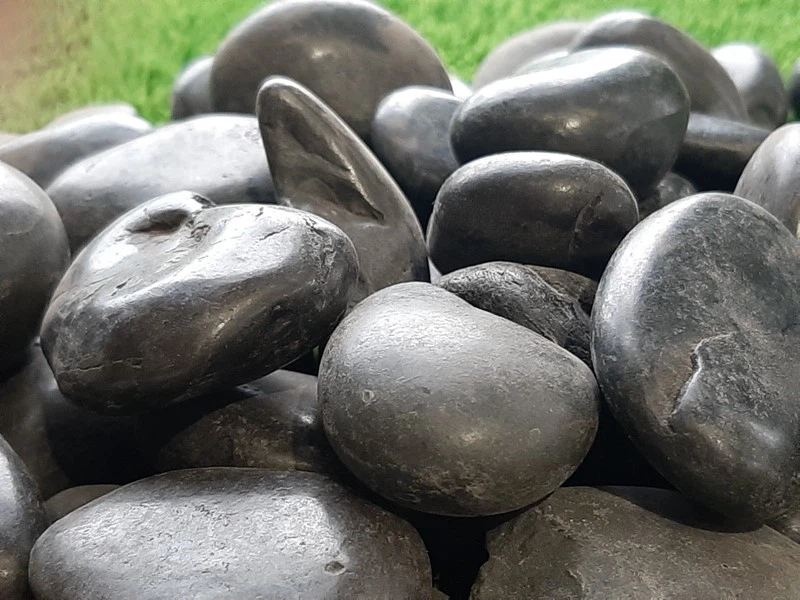 Polished Black Pebble Cobble Stone For Garden Art